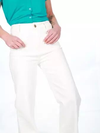 pantalon victorine pi�ce de pr�t-�-porter � la coupe soign�e et � l'allure contemporaine avec d�tail de finition