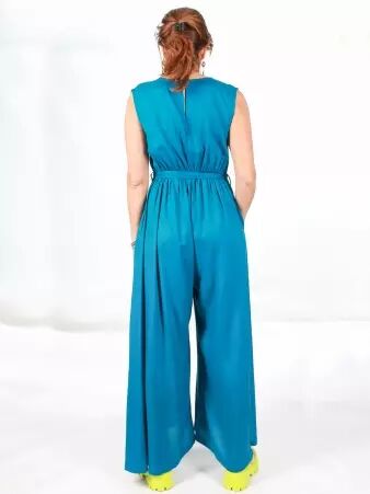 Combinaison Zaina Stellar pi�ce contemporaine � la silhouette harmonieuse et structur�e