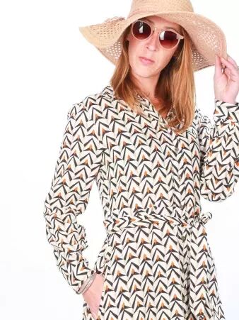 Robe chemise Audrey Hardeol beige robe �l�gante d�contract�e