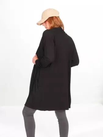 Cardigan Nahla Noir accessoire textile au look moderne