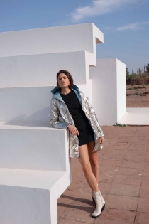 Imperm&eacute;able r&eacute;versible bleu ciel mi-saison ouat&eacute; v&ecirc;tement du vestiaire f&eacute;minin &agrave; l'esprit casual chic