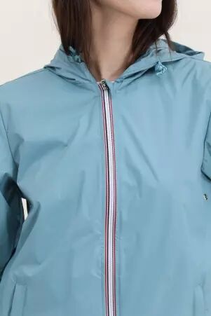 Impermeable bleu ciel long cr�ation textile pens�e pour le confort et le style quotidien