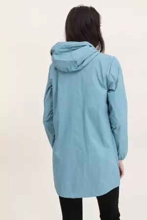 Impermeable bleu ciel long cr�ation textile pens�e pour le confort et le style quotidien