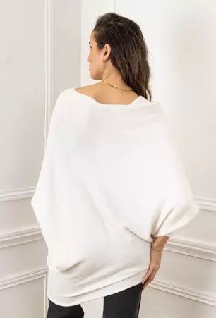 Sweat asymetrique touch� cachemire ecru sweat �cru clair au toucher soyeux