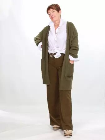 Pantalon velours kaki pantalon velours kaki � l'allure naturelle