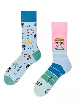 Chaussettes deparaill�es Ken �l�ment mode � l'esth�tique actuelle