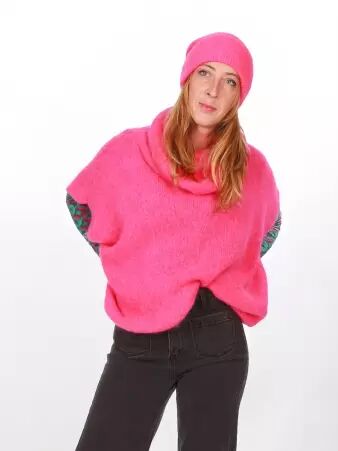 Poncho en alpaga sans manches fuchsia v�tement chaud au style affirm�