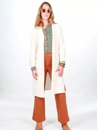 Gilet long touch� cachemire Ecru cardigan ou pull pens� pour un usage quotidien �l�gant