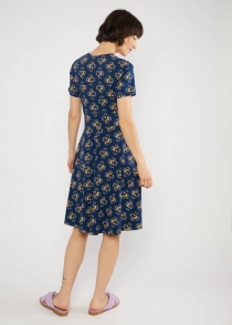 Robe Spring birdie pieps pi&egrave;ce vestimentaire au caract&egrave;re moderne et &agrave; l'esprit cr&eacute;atif