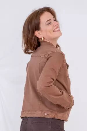 Veste courte Cognac d�lav� veste cognac d�lav� coupe courte