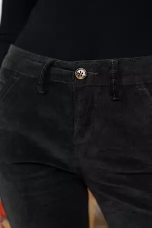 Pantalon chino velours noir pi�ce mode �l�gante et confortable