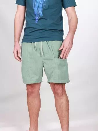 Short velours Barney poches frontales Vert amande short velours vert amande doux