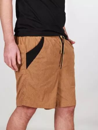 Short velours Wally poches cot�s Camel short velours camel coupe ample et chaleureuse
