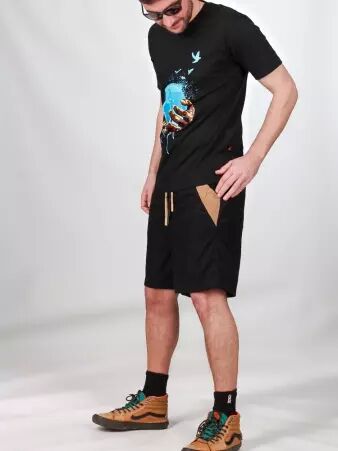 Short velours Wally poches cot�s Noir short noir en velours au style intemporel