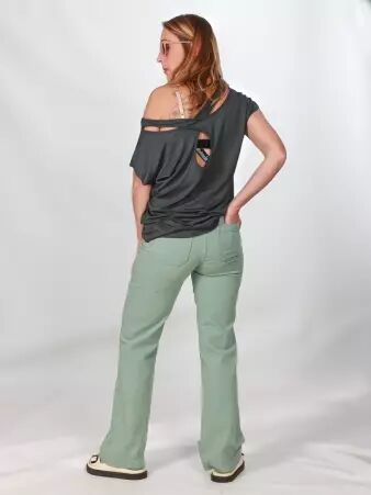 Pantalon wide leg pistache pantalon ample au style contemporain