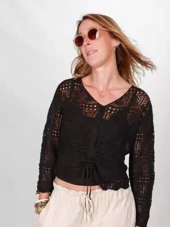 Top crochet noir top textur� crochet noir