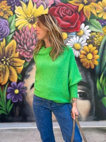 Sweat asymetrique touch&eacute; cachemire vert pelouse sweat lumineux doux coupe moderne