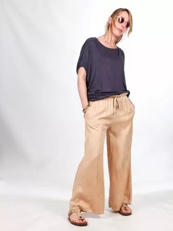 Pantalon Lyocell camel v�tement f�minin confortable au ton chaud