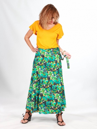 Jupe portefeuille Maxi Hippie flower pi�ce de pr�t-�-porter au tomb� fluide et � l'allure moderne