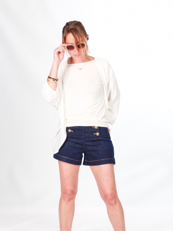 Cardigan maille ajour�e blanc article mode au design soign�