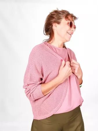 Cardigan maille ajour�e rose ancien accessoire mode au style contemporain