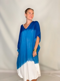 Kaftan Tie dye Midnight blue v&ecirc;tement ample &agrave; l'esth&eacute;tique artisanale