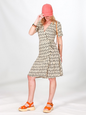 Robe boutonn�e Mia Black hoja robe f�minine structur�e