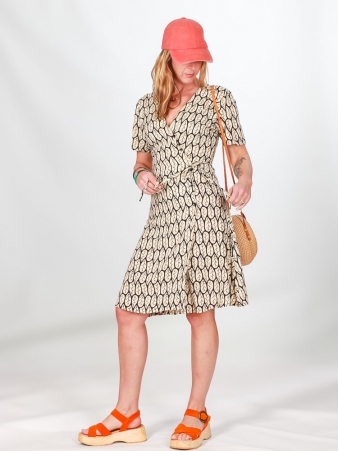 Robe boutonn�e Mia Black hoja robe f�minine structur�e