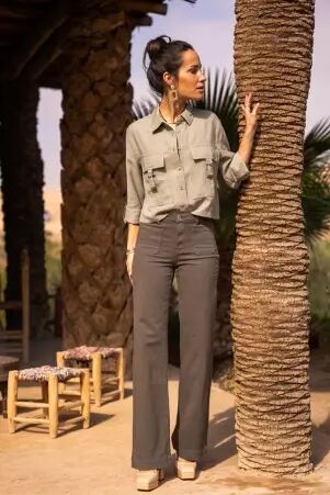 Pantalon wide leg kaki pantalon large kaki � l'inspiration naturelle