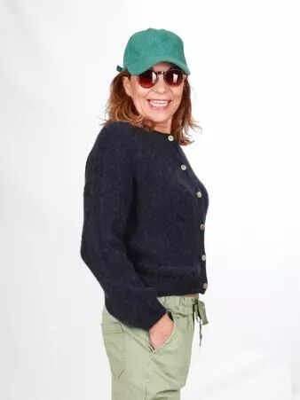 Gilet grande taille alpaga maille enveloppante en alpaga pens�e pour le confort