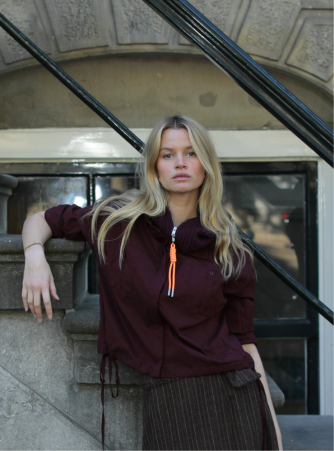 Cagoule griotte bordeaux �l�ment mode � l'esth�tique actuelle