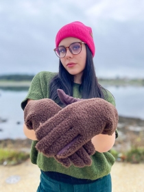 Gants Teddy Bear et Suedine brun gants femme au style contemporain et &agrave; l'allure raffin&eacute;e