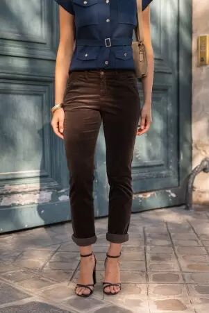 Pantalon chino velours Choco pantalon velours chocolat � l'allure chaleureuse