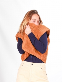 Gilet sherpa sans manche camel pi&egrave;ce de pr&ecirc;t-&agrave;-porter chaude &agrave; la silhouette fluide &agrave; la ligne &eacute;l&eacute;gante