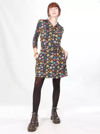 Robe Anna courte Agoria robe f�minine � motif expressif
