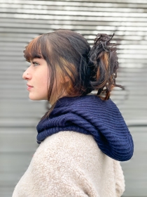 Cagoule griotte marine &eacute;l&eacute;ment mode &agrave; l'esth&eacute;tique actuelle