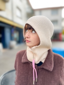 Cagoule griotte &eacute;cru article mode au design soign&eacute;