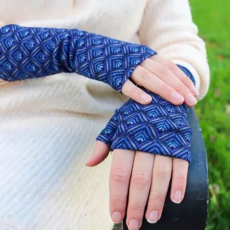 Mitaines Inca Bleu accessoires en maille au style andin