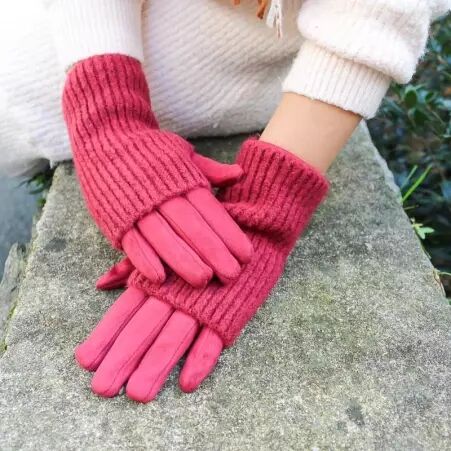 Gant su�dine + mitaines rouge clair pi�ce d'accessoire textile au design sobre et moderne