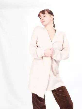 Gilet long alpaga Beige cr�ation textile au design �pur� et � la silhouette moderne