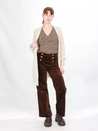 Gilet long alpaga Beige cr�ation textile au design �pur� et � la silhouette moderne