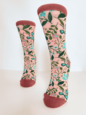 Chaussettes coton Fleurs roses accessoire mode au style contemporain