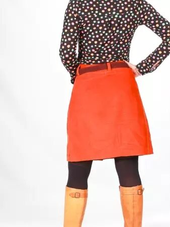 Jupe Louise Brique v�tement f�minin � la silhouette harmonieuse et au port� agr�able