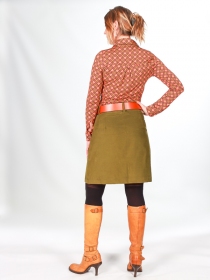 Jupe Louise Kaki pi&egrave;ce textile polyvalente &agrave; la ligne &eacute;l&eacute;gante et moderne