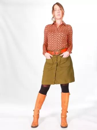 Jupe Louise Kaki v�tement en maille � la coupe confortable et au style contemporain