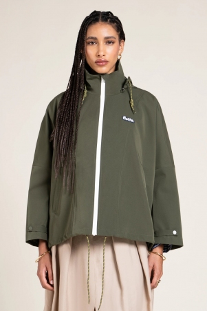 Cape courte imp�rmeable et oversize Lourmel kaki