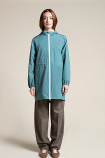 Imperm&eacute;able mixte en polyester recycl&eacute; se transforme en sac Amelot emeraude