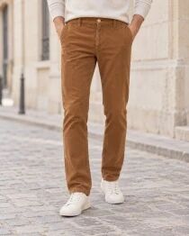 Pantalon chino camel