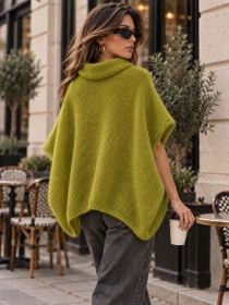 Poncho en alpaga sans manches Olive