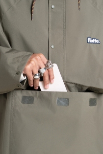 Poncho imperm&eacute;able avec poche avant Gabriel kaki